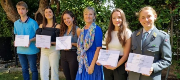 il-rotary-club-bellinzona-premia-cinque-studenti