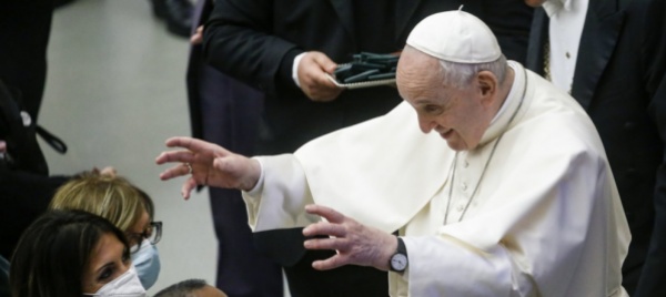 il-papa-alle-suore-evitate-di-vivere-come-zitellone