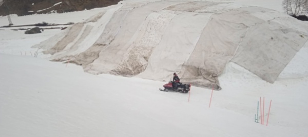 formazza-si-scia-sulla-neve-dell-anno-precedente