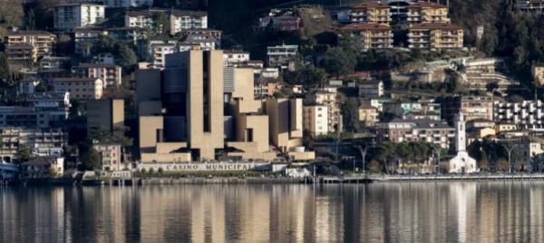 un-cda-in-rosa-per-il-casino-di-campione