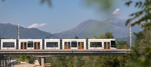 il-tram-treno-scontenta-di-nuovo-gli-ingegneri
