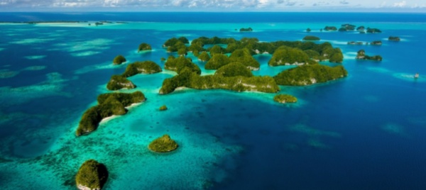 nel-pacifico-un-isola-felice-vicina-al-100-di-vaccinati