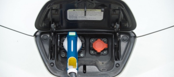 l-auto-elettrica-non-e-la-panacea-di-tutti-i-mali
