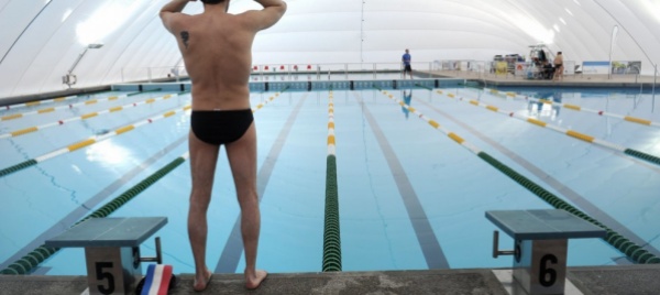 stabio-agevola-il-nuoto-alla-piscina-coperta-di-chiasso