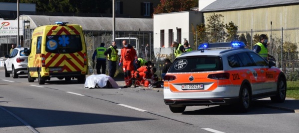 arzo-frontale-fra-auto-e-moto-ferite-serie-per-un-70enne