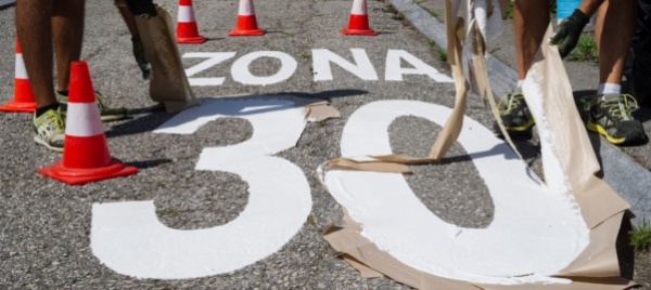 limite-30-km/h-notturno-a-bellinzona-piu-no-che-si