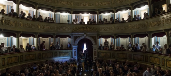 chiesto-piu-impegno-al-teatro-sociale-di-bellinzona
