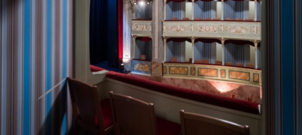 quinto-per-i-domiciliati-bus-gratuiti-per-il-teatro-sociale