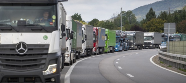 la-corsia-per-i-tir-e-inaccettabile-anche-per-coldrerio