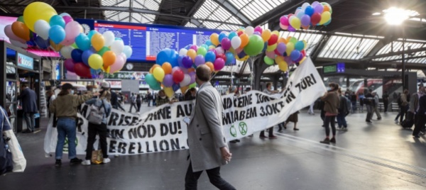 extinction-rebellion-pronta-a-bloccare-il-traffico-a-zurigo