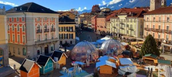un-abete-rosso-per-locarno-on-ice-e-un-altro-da-fratello-albero