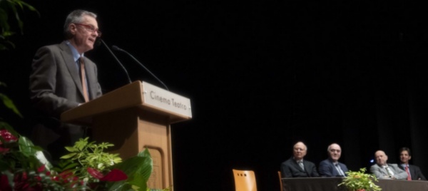 premio-lavezzari-la-fondazione-attende-le-candidature