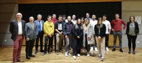 manno-i-giovani-con-fazzini-pestoni-e-roos