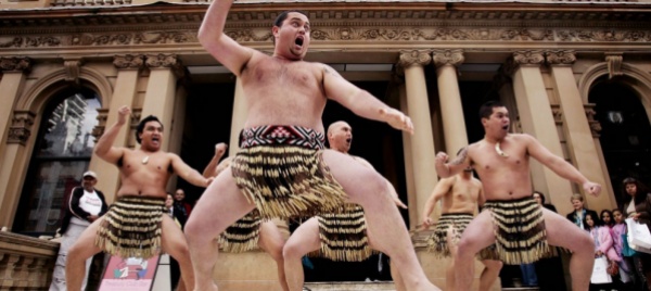 nuova-zelanda-una-tribu-maori-vieta-ai-no-vax-l-uso-dell-haka