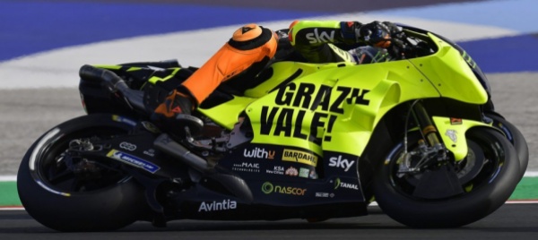 tom-l-thi-e-valentino-rossi-lontani-dai-primi