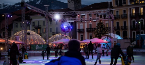 locarno-on-ice-torna-a-scaldarsi-il-salotto-di-piazza-grande