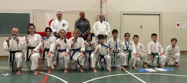 shotokan-a-solduno-consegnate-medaglie-e-diplomi