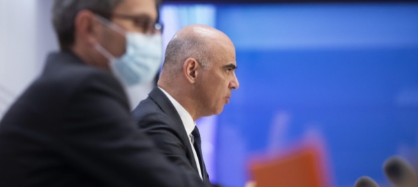 i-cantoni-chiedono-a-berna-misure-anti-covid-nazionali