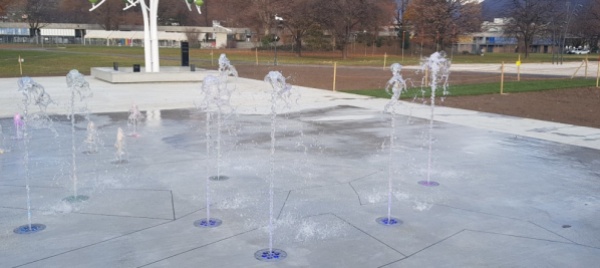 bellinzona-pronti-i-giochi-d-acqua-il-cafe-slitta-al-2023