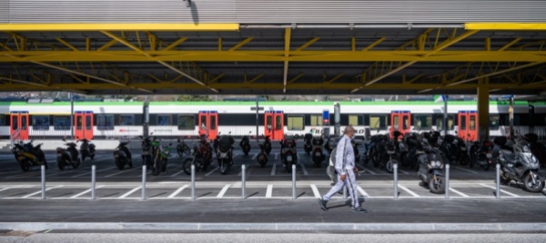 autobus-al-posto-del-treno-per-quattro-notti