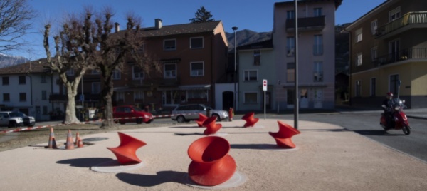 anche-cima-piazza-a-giubiasco-sara-zona-d-incontro-a-20-km/h