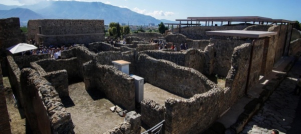 a-pompei-riemerge-intatta-la-stanza-degli-schiavi
