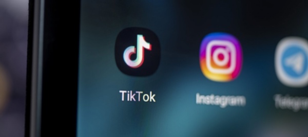 cari-ticktoker-l-aglio-nel-naso-fa-l-effetto-contrario