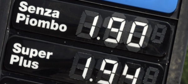 torna-la-carta-sconto-benzina-riduzione-di-due-centesimi