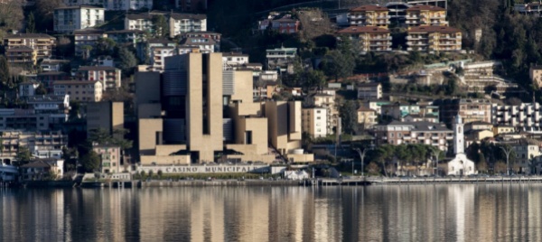 campione-d-italia-al-casino-si-affittano-spazi-commerciali
