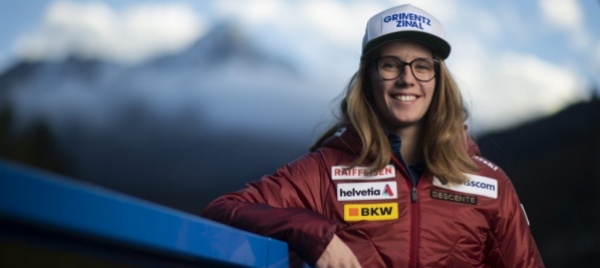 camille-rast-e-quella-voglia-di-pedalare-anche-sulla-neve