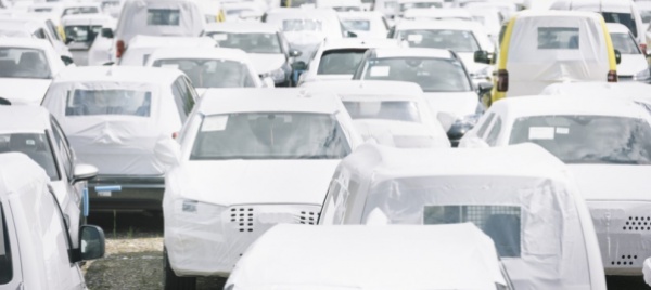 mancano-componenti-vendite-auto-giu-del-30-in-svizzera