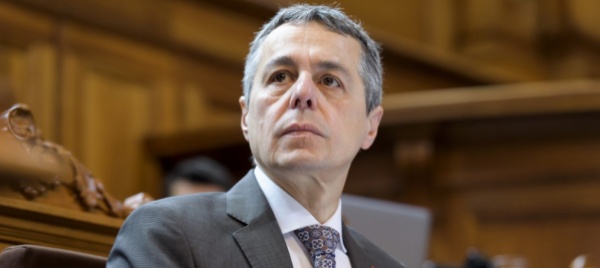 cassis-per-ora-niente-negoziazioni-con-ue