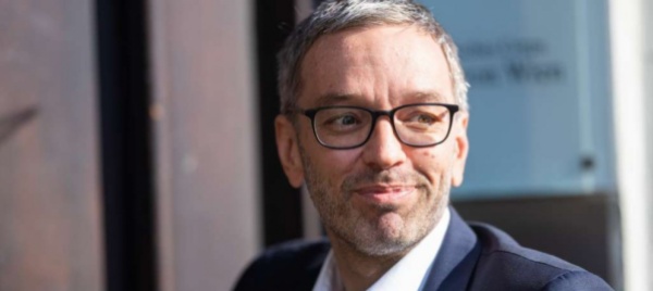 austria-l-ultradestra-no-vax-positivo-al-covid