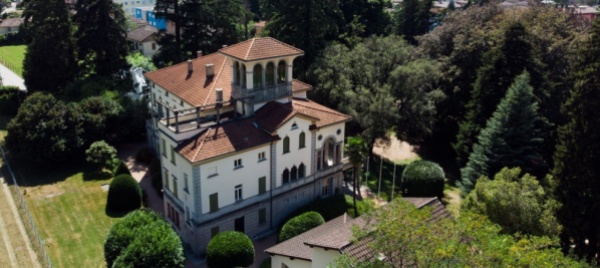 visita-guidata-alla-villa-dei-cedri-con-atte-bellinzonese