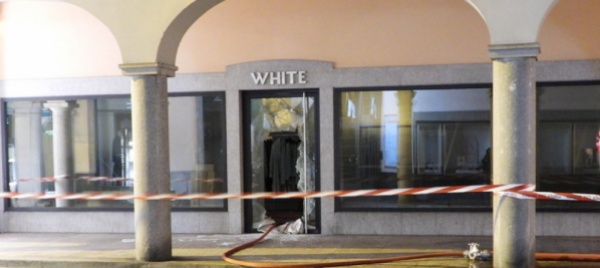 lugano-non-solo-rogo-al-white-danni-anche-al-cashmere-square