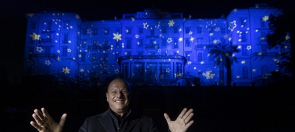 lo-show-di-stefano-artioli-per-il-grand-hotel-del-futuro