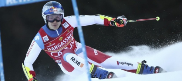 in-val-badia-odermatt-dietro-solo-a-kristoffersen