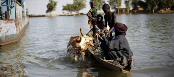 barca-si-rovescia-strage-di-bambini-in-nigeria