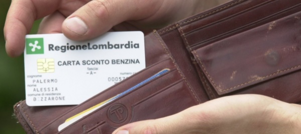 un-flop-la-carta-carburante-per-i-lombardi