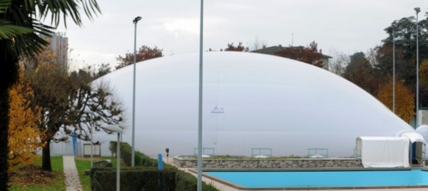morbio-inferiore-rivuole-il-nuoto-agevolato-sotto-il-pallone