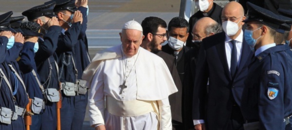 papa-in-grecia-chiedo-perdono-a-dio-e-ai-fratelli-ortodossi