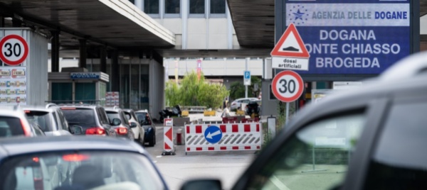 brogeda-fermati-con-200mila-euro-in-contanti-e-due-revolver