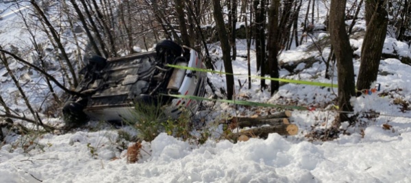 incidente-a-dunzio-auto-finisce-in-una-scarpata