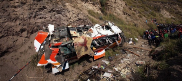ecuador-18-morti-in-un-incidente-in-bus