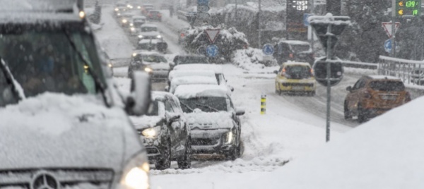 domani-i-primi-fiocchi-automobilisti-siate-prudenti