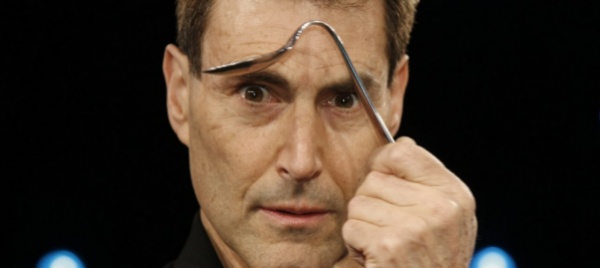 a-jaffa-tra-cucchiaini-e-uova-aliene-il-museo-di-uri-geller