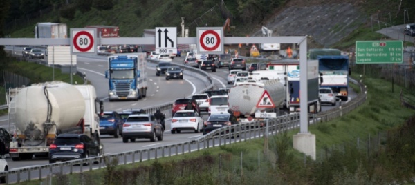 un-guasto-e-la-fretta-causarono-il-maxi-ingorgo