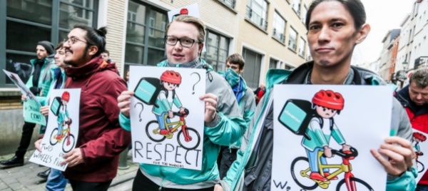 per-il-tribunale-belga-i-corrieri-di-deliveroo-sono-autonomi