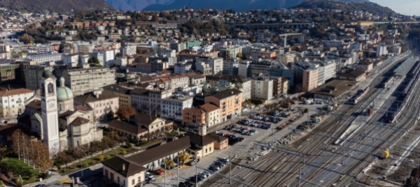 un-polo-della-moda-a-chiasso-quali-sono-pero-gli-sbocchi