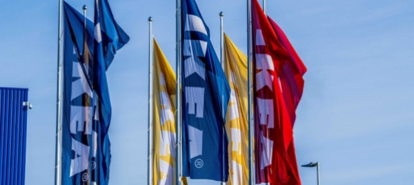 neve-in-danimarca-prigionieri-all-ikea-scatta-il-pigiama-party